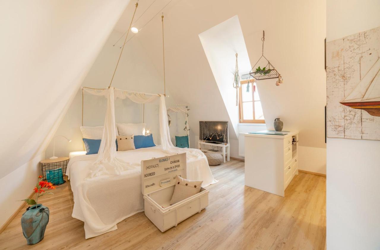 Roomerie Apartment *